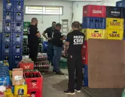 Operação interdita distribuidora e prende homem por adulteração de bebidas em Muriaé