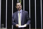 PL ameaça punir deputados que desafiaram Valdemar: entenda o caso