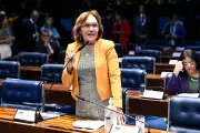 Senadora cobra Câmara: projetos de proteção às mulheres não podem ficar engavetados