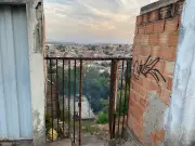 Tragédia em Minas: Filha Encontra Mãe Enterrada em Casa e Suspeito é Linchado pela Multidão