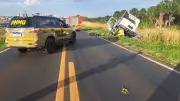 Tragédia na MG-497: Motociclista morre em colisão frontal com caminhão conduzido por motorista sem habilitação