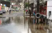 Vazamento de Água Inunda Ruas do Bairro 18 do Forte em Aracaju: Saiba o que Aconteceu