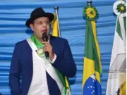 Vice-prefeito sobrevive a acidente grave ao capotar carro ao desviar de capivaras no Acre