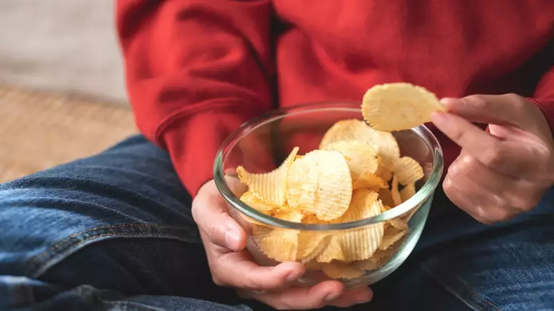 7 alimentos ultraprocessados que desaceleram o metabolismo