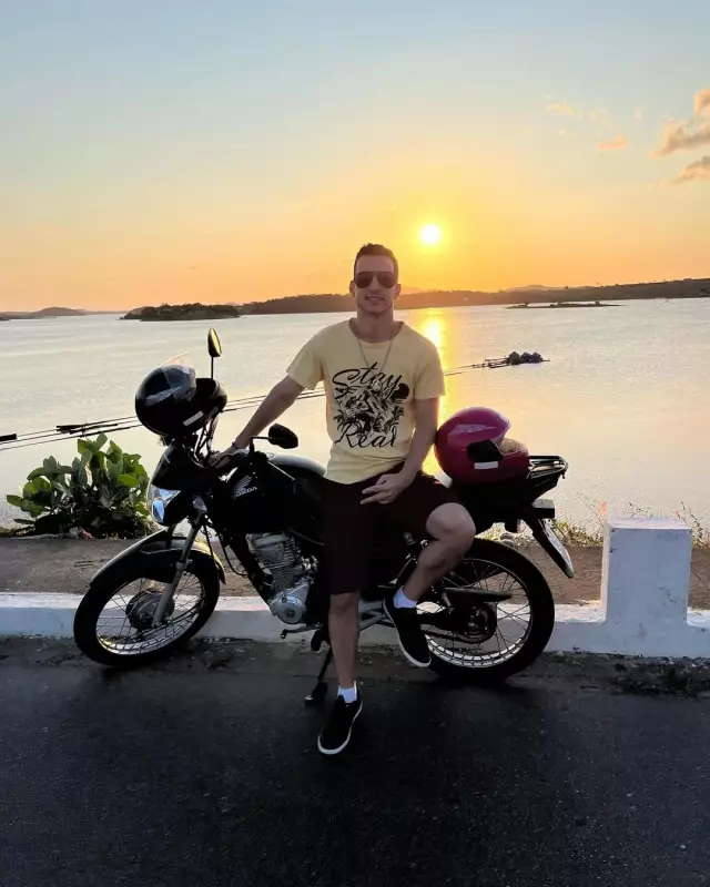 Acidente na BR-104 mata pai e filho em Campina Grande no dia do casamento