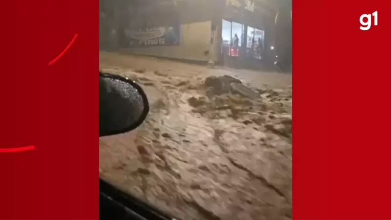 Alagamentos em Araci: ruas inundadas e moradores ilhados após fortes chuvas