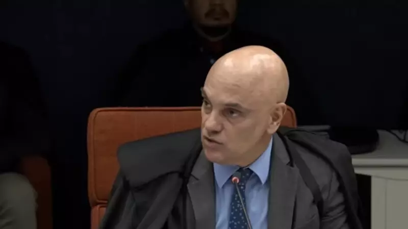 Alexandre de Moraes defende prisão de Bolsonaro no STF