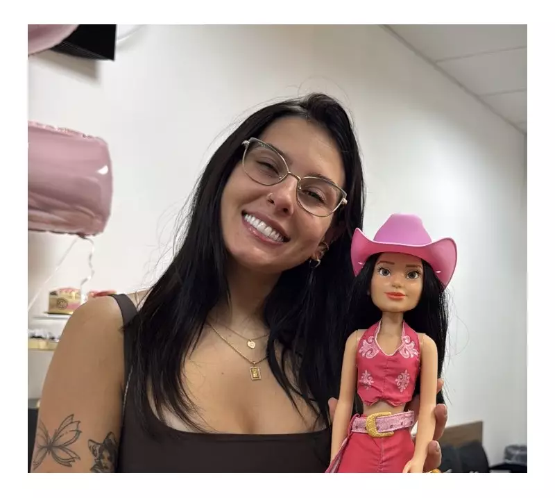 Ana Castela lança boneca de 55 cm para conquistar público infantil