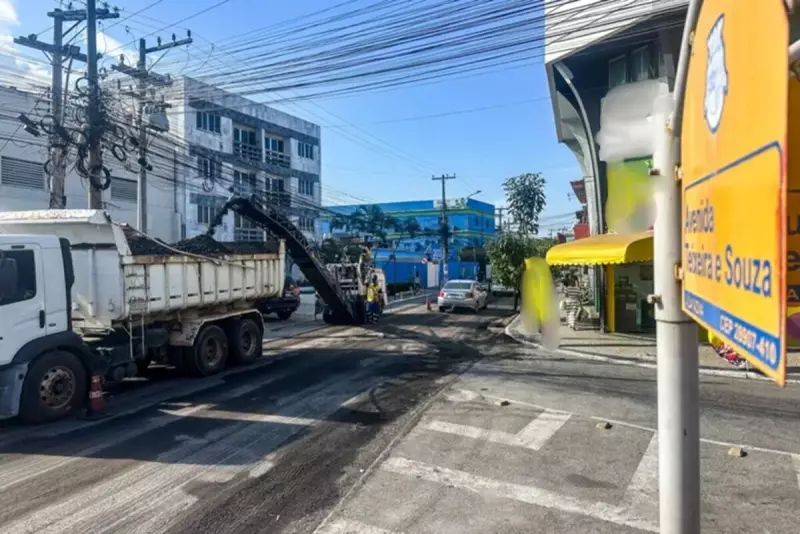 Avenida Teixeira e Souza em Cabo Frio recebe obras de asfaltamento: veja desvios e prazos