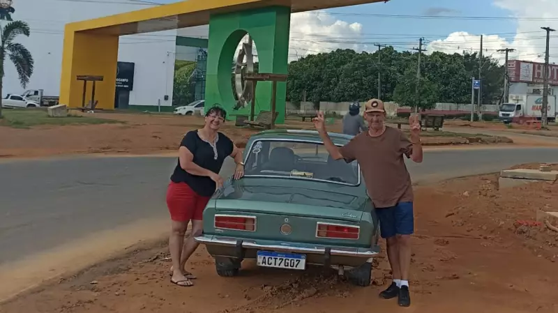 Aventura Radical: Casal do Paraná Viaja 4.000 km até o Amazonas em Corcel Antigo para Vender o Carro