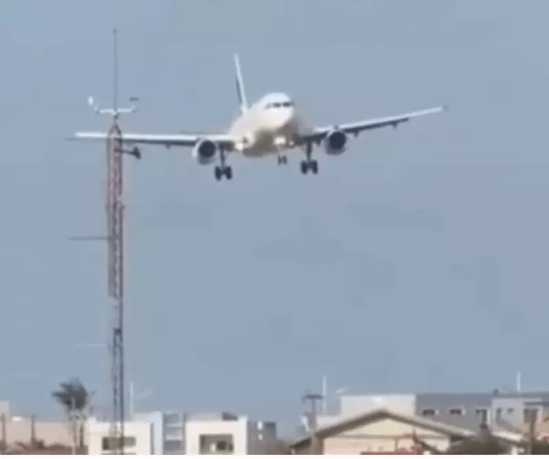 Avião executa pouso 'de lado' em SC com ventos de 67 km/h; entenda