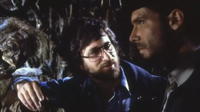 Bastidores do Cinema: Fotos Raras Revelam o Trabalho dos Astros