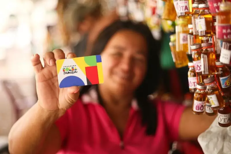 Bolsa Família: 1 milhão de famílias saem do programa após aumento de renda