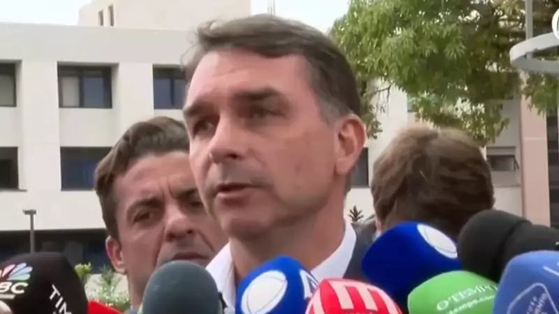 Bolsonaro recebe visita dos filhos na PF após condenação por trama golpista