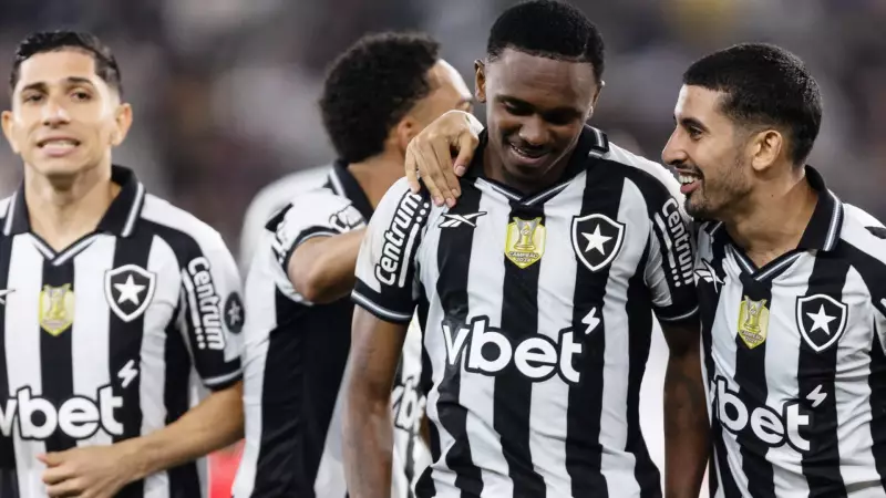 Botafogo vira sobre Sport com gol nos acréscimos e entra no G5