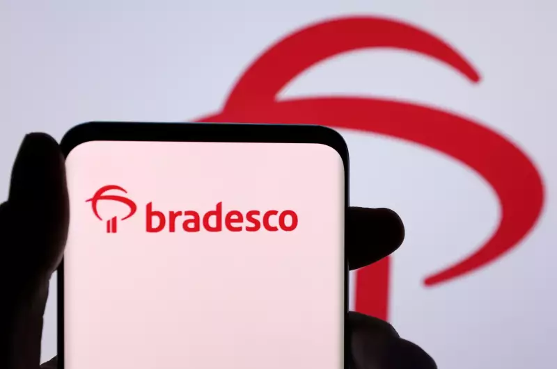 Bradesco: app fica instável em dia de 13º e Black Friday com 1.000 reclamações