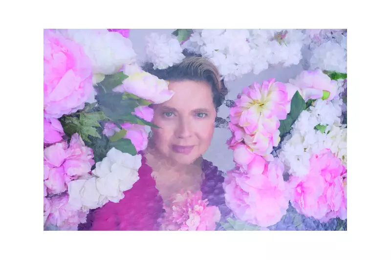 Calendário Pirelli 2026 celebra mulheres maduras contra etarismo