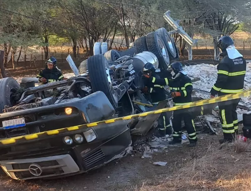 Caminhoneiro morre em acidente na RN-288 e deixa 2,5 mil sem energia