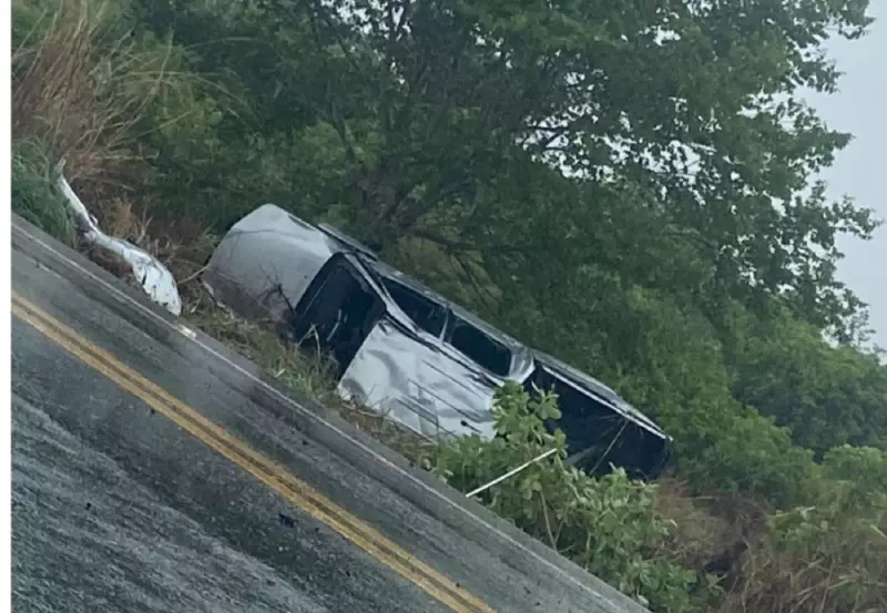 Casal encontra objetos após acidente na BR-242 e devolve a vítimas