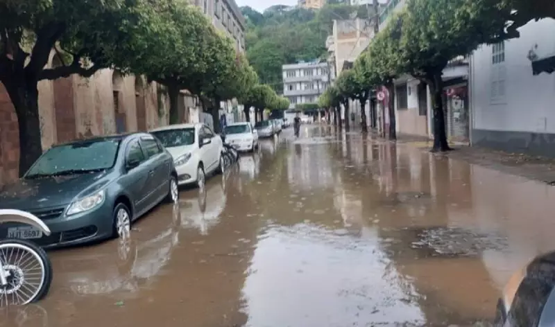 Chuva intensa em Leopoldina: 31 famílias desabrigadas e 193 casas destelhadas