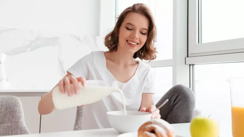 Cálcio: muito além dos ossos, o mineral essencial em todas as fases da vida