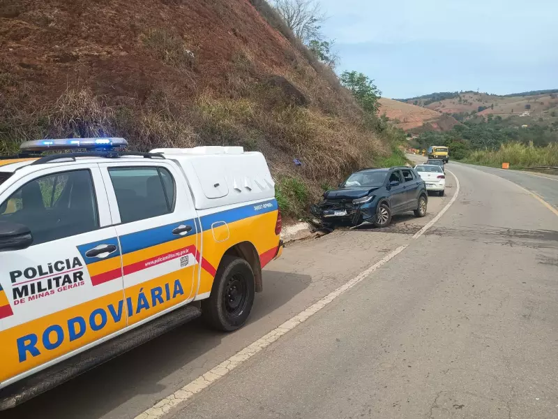 Colisão frontal na BR-458 em Iapu deixa quatro feridos: veja detalhes do acidente