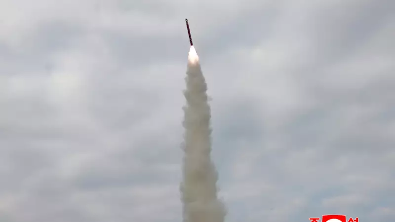 Coreia do Norte lança míssil balístico em direção ao Mar do Japão em nova provocação militar