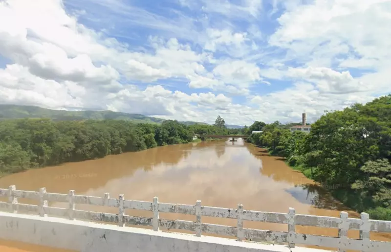 Corpo de homem é encontrado no Rio Paraíba do Sul em SP