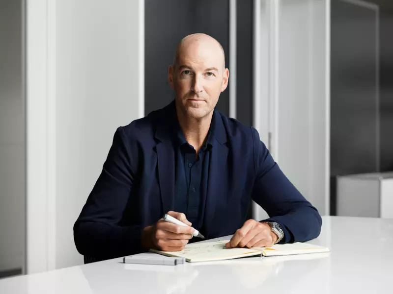 Designer da IWC revela: compra de relógio mecânico é emocional, não racional