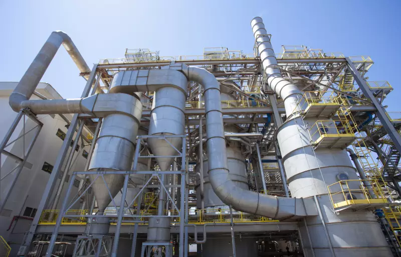 Déficit da indústria química: importações atingem 49% em 2025