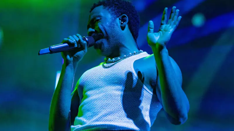 Donald Glover revela AVC e problemas cardíacos que cancelaram turnê