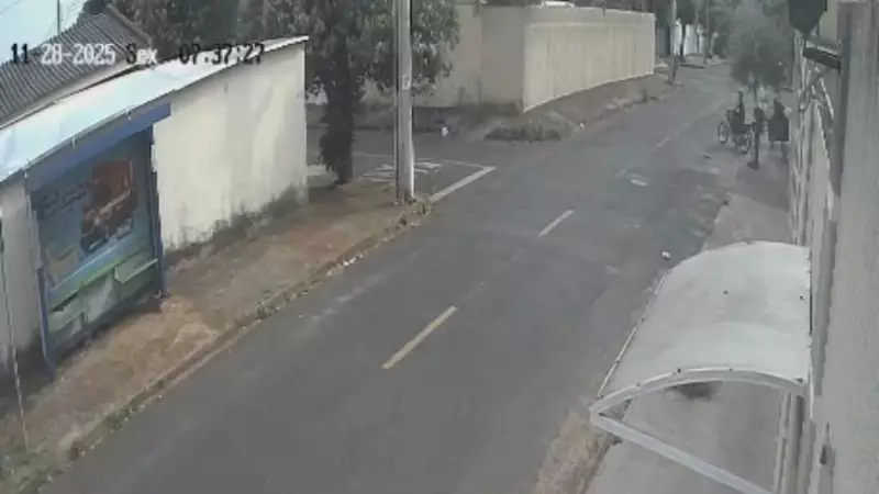 Dupla invade casa em Uberlândia e furta eletrônicos em plena luz do dia