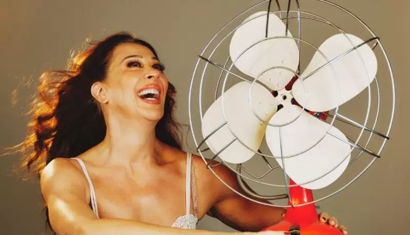 Estudo revela: masturbação alivia sintomas da menopausa