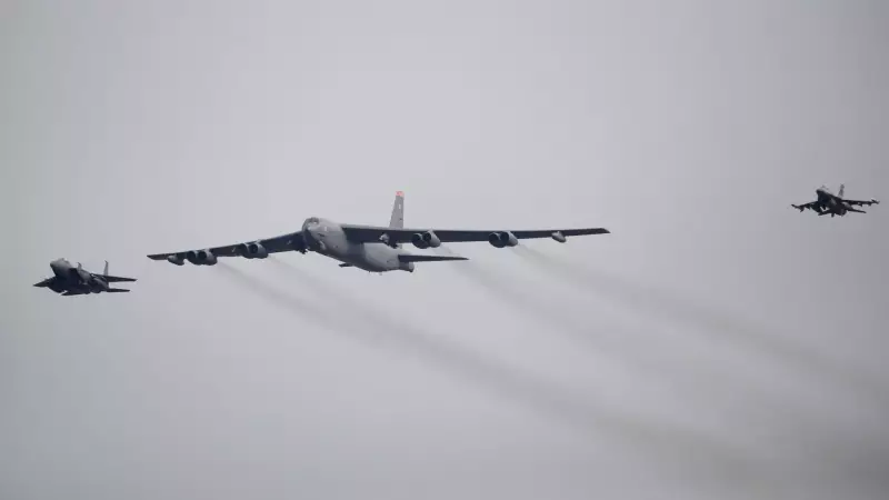 EUA intensificam pressão: Bombardeiros B-52 sobrevoam Venezuela pela quarta vez