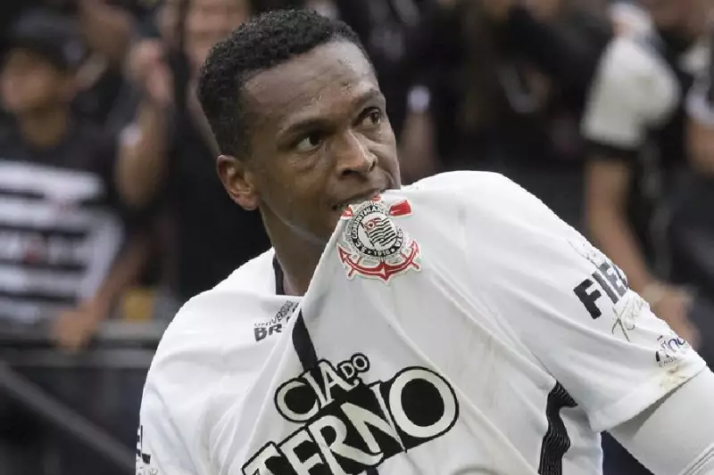 Ex-jogador Jô é preso pela 4ª vez por dívida de pensão de R$ 220 mil