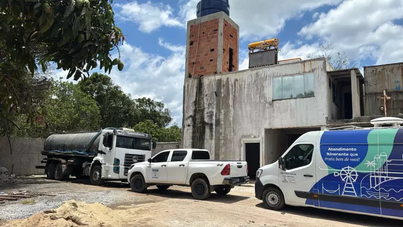 Fábrica clandestina de gelo é fechada em Búzios com apreensão de 4 toneladas