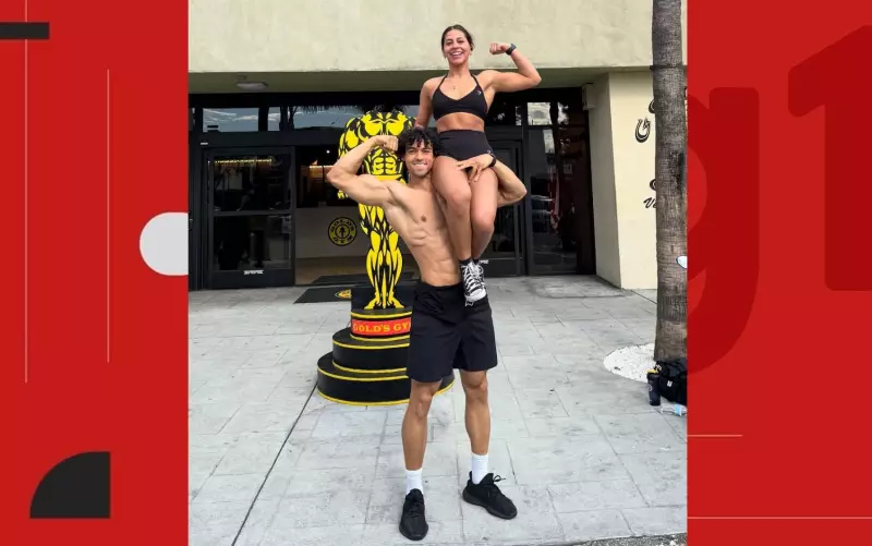 Filho de Xanddy e Carla Perez se declara para noiva em aniversário