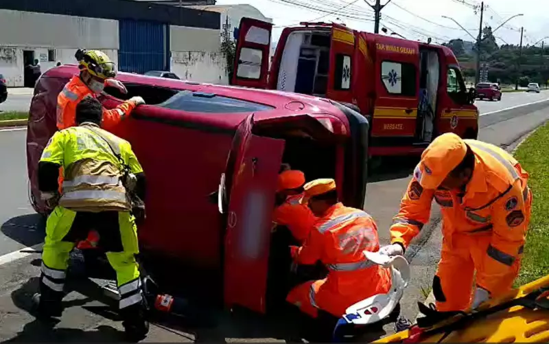 Fim de Semana Trágico no Sul de Minas: Acidentes de Trânsito Deixam Rastro de Destruição