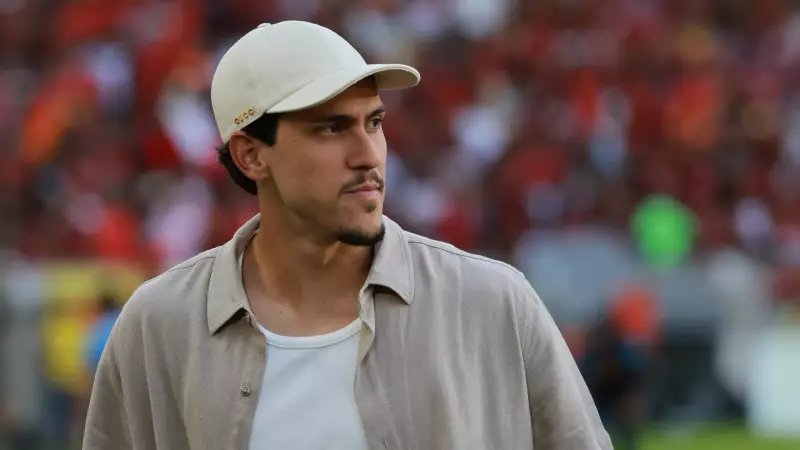 Flamengo Desenvolve Tipoias Especiais para Pedro Jogar Lesionado - Entenda a Polêmica