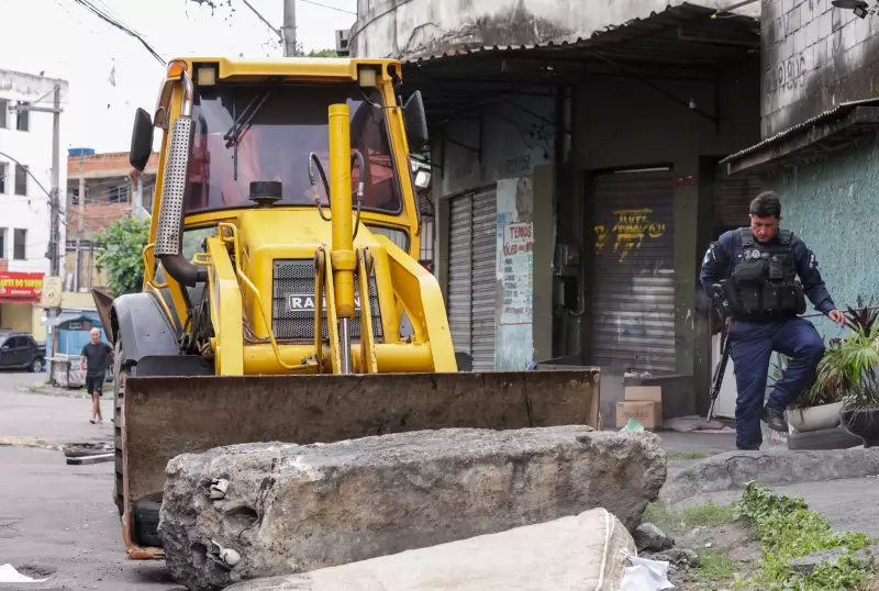 Governador Castro promete operações diárias contra barricadas até fim do mandato