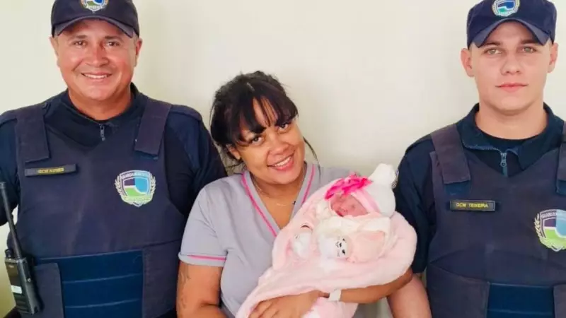 Guarda Civil escolta motorista de app com gestante em trabalho de parto em Botucatu