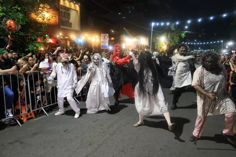 Halloween na Rua Gastronômica de Santos: cardápios assustadores e desfile temático para uma noite inesquecível