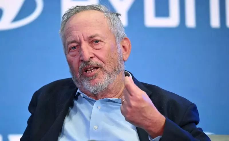 Harvard investiga ex-reitor Larry Summers por ligação com Jeffrey Epstein