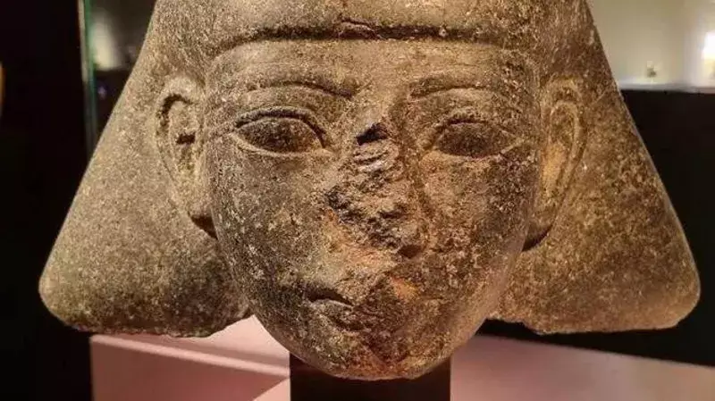 Holanda devolve ao Egito rara escultura de 3.500 anos roubada durante Primavera Árabe