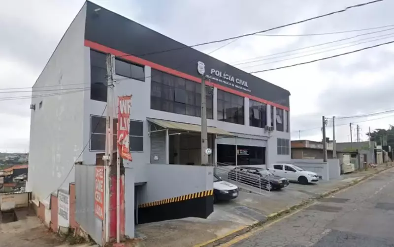 Homem é encontrado algemado e morre em Várzea Paulista