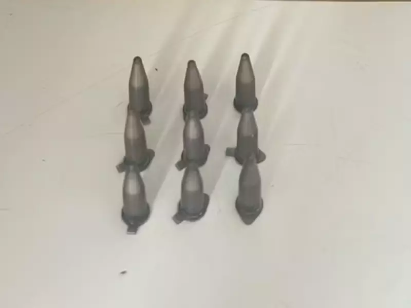 Homem é preso escondido debaixo da cama após agredir ex-companheira e irmãos dela em MG