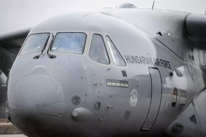 Hungria recebe segundo C-390 Millennium da Embraer em cerimônia militar