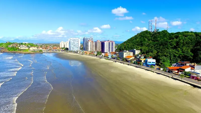 Idoso de 60 anos morre afogado em Itanhaém durante feriado