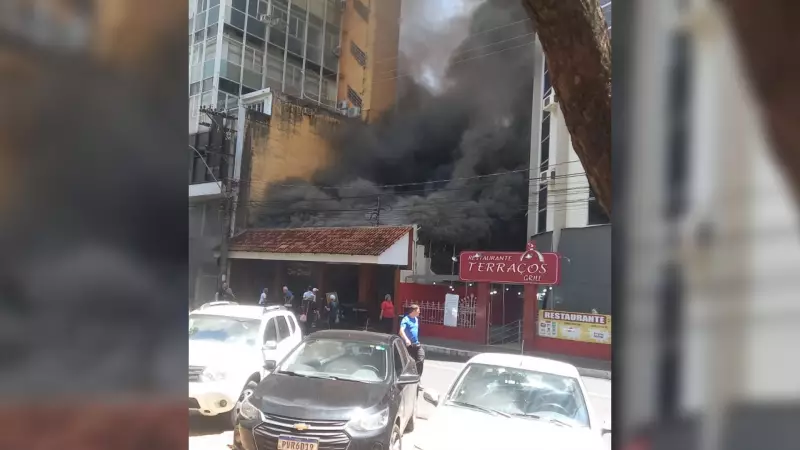 Incêndio atinge restaurante no Centro de São José do Rio Preto