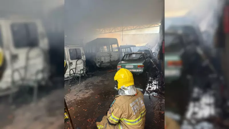 Incêndio de grandes proporções consome 5 veículos em oficina de Ituiutaba; vídeo impressiona